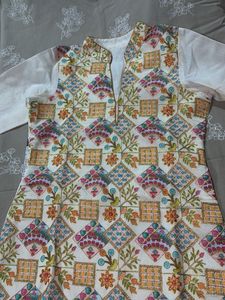 Elegant Embroidered Kurta set