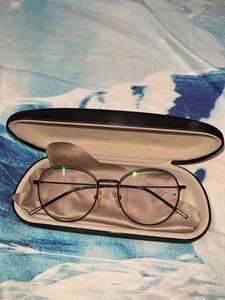 Classic Round Eyeglasses with Case