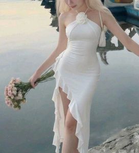 Lulu & sky halter neck chic dress 🤍