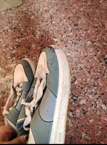 everyday sneakers for women