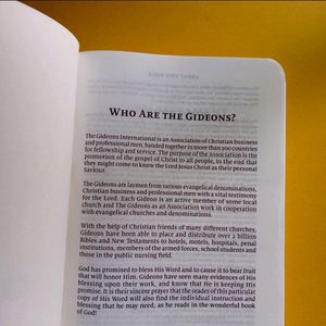 The Holy Bible New Testament P Slams