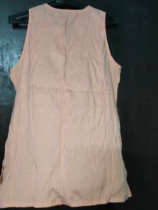 Soft Peach Sleeveless V-Neck Top