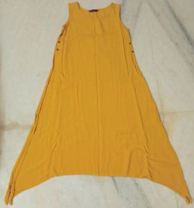 Yellow Sleeveless Trapeze Dress