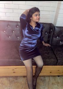 Sleek Blue Velvet Bodycon Dress