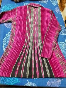 Beautiful Multi Look Sweater.