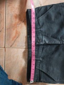 Stylish Men's Dark Wash Jeans shirt