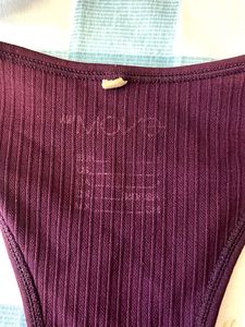 Ribbed Maroon Sports Bra