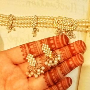 Elegant Pearl and Kundan Choker Necklace