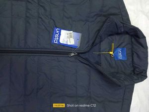 Unstd Padded Sleeveless bomber Jacke
