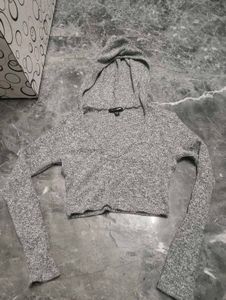 grey cap sweater top