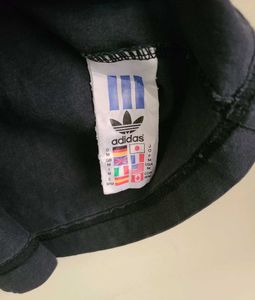 Vintage Adidas (Made in Canada) Tee 🏴‍☠️🔥