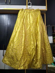 Yellow Golden Ethnic Skirt💛🩷