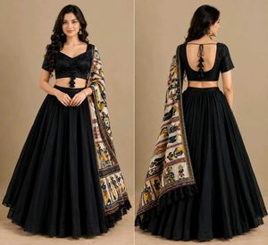 Elegant Black Lehenga Choli Set for Navratri
