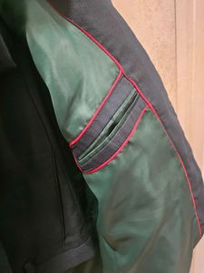 Men's suit (free delivery) New Condition