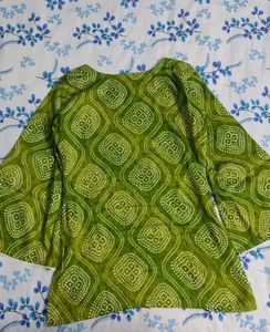 Green Bandhani Printed y2k kurti