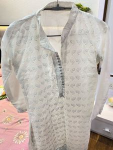 Elegant White Chikankari Kurta