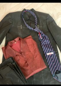 Men's Suit &amp; Tie Set