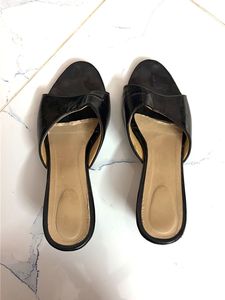 Stylish Black Mules Heels