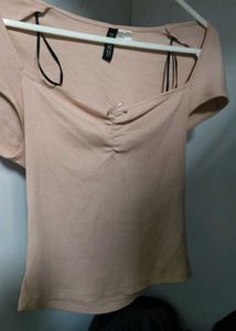 ⋆. 𐙚  ̊Gathered cap-sleeved top ! ﹒  ◡◡