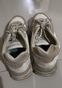 Chunky Sneakers - Beige &amp; White