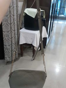 Lavie Grey Textured Handbag