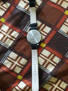 Logues Women Watch