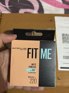 Lakme 9 to 5 Aqua Matte Foundation
