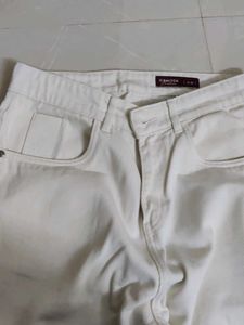 White Jeans Pant for Men – Good Condition