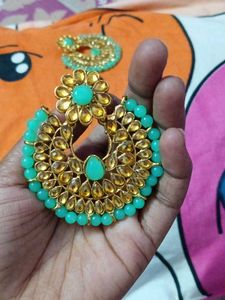 Elegant Mint Green &amp; Gold Jhumka Earrings