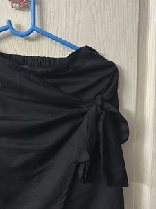 Chic Black Wrap Style Skirt
