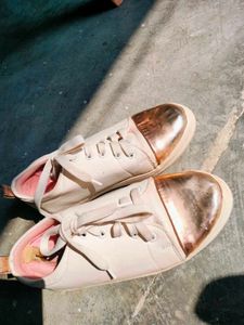 Stylish White &amp; Rose Gold Accent Sneakers