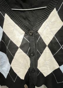 Argyle Knit Top - Trendy &amp; Chic