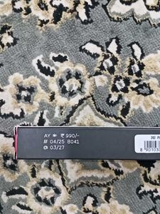 Lakme Xtraordin-Airy Lip Mousse