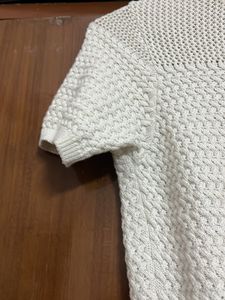 Offwhite Color Pure Crochet Top