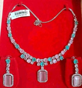 ad Elegant Necklace &amp; Earring Set