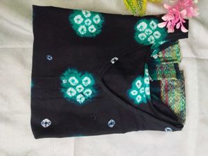 Black Kurta with Bandhani Print