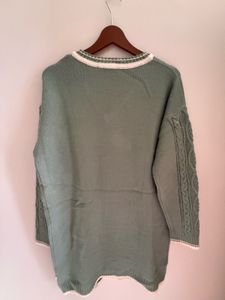 Green Cable Knit V-Neck Sweater
