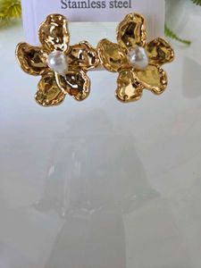 Gold Flower Pearl Stud Earrings