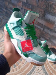 OG THRIFTED Nike Jordan Retro 4
