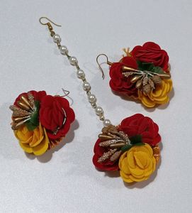 Medhak Artificial Flower Mangtika With Earrings