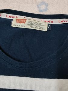 Levi's Xl Tshirt