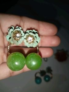 Chic Flower Ring &amp; Ball Earrings Set