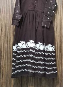 Elegant Kurta with Embellishments