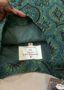 Nishorama Maia Cape Kurti