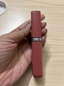 L'Oreal Paris Infalliable Lipstick