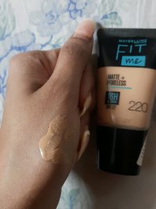 Maybelline Fit Me Foundation Shade 220