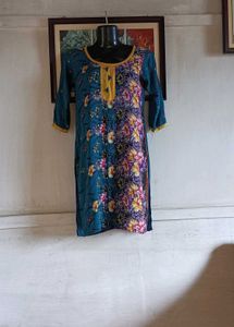 Beautiful Floral Print Kurta