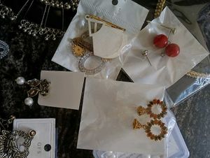 Jewellery Set  and Lipstick