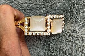 Elegant Bracelet with Gems