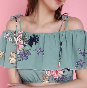 🪻Floral Off-Shoulder Crop Top